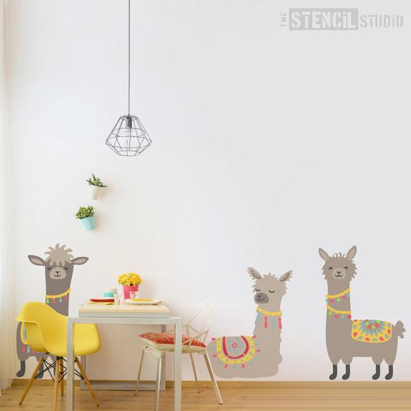 Lionel, Lesley and Levi Llamas multi pack - size shown here is XL