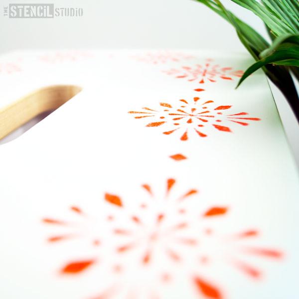 Indian star stencil MiNi from The Stencil Studio, small stencil design featuring two star patterns, close up